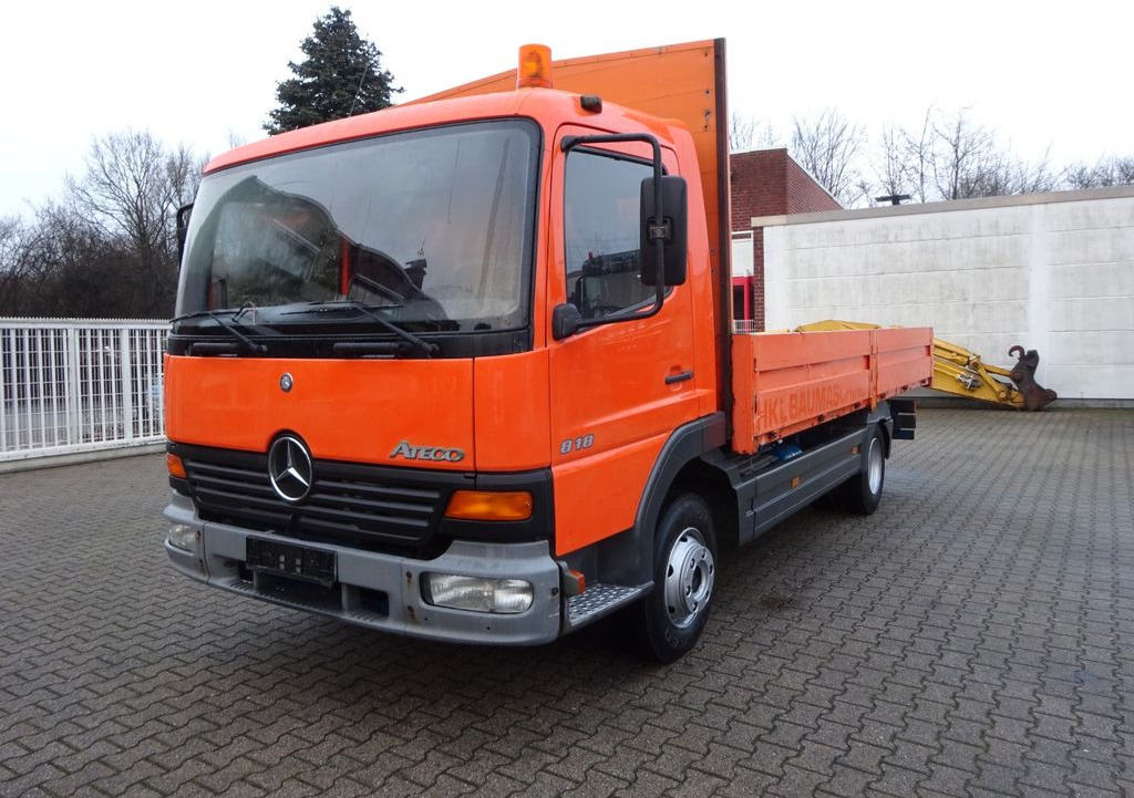 Mercedes-Benz 818 Atego Pritsche 4x2 - Dodávka valník: obrázok 2 Mercedes-Benz 818 Atego Pritsche 4x2 - Dodávka valník: obrázok 2