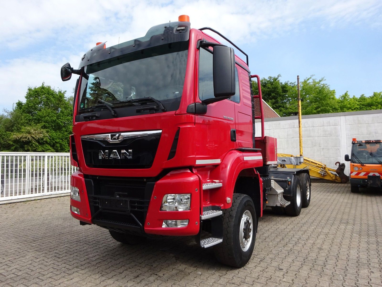 MAN 28.500 TGS mit Lift+Lenkachse Allrad - Ťahač: obrázok 1 MAN 28.500 TGS mit Lift+Lenkachse Allrad - Ťahač: obrázok 1