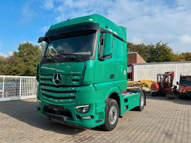 Mercedes-Benz 1851 Actros SZM mit Kipper-Pumpe MP 6 - Ťahač: obrázok 1 Mercedes-Benz 1851 Actros SZM mit Kipper-Pumpe MP 6 - Ťahač: obrázok 1