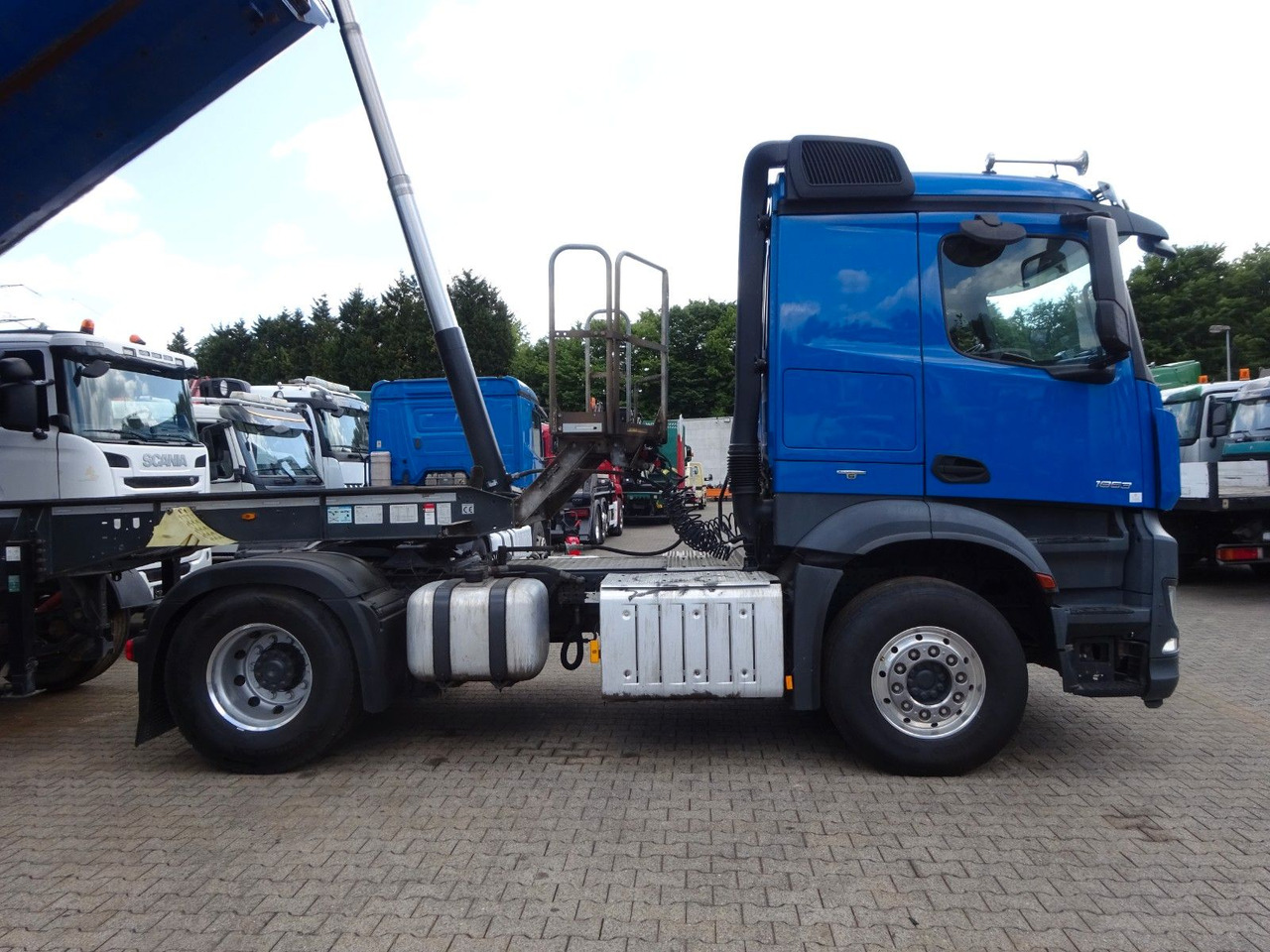 Mercedes-Benz 1853 Arocs SZM mit Kipperpumpe - Ťahač: obrázok 5 Mercedes-Benz 1853 Arocs SZM mit Kipperpumpe - Ťahač: obrázok 5
