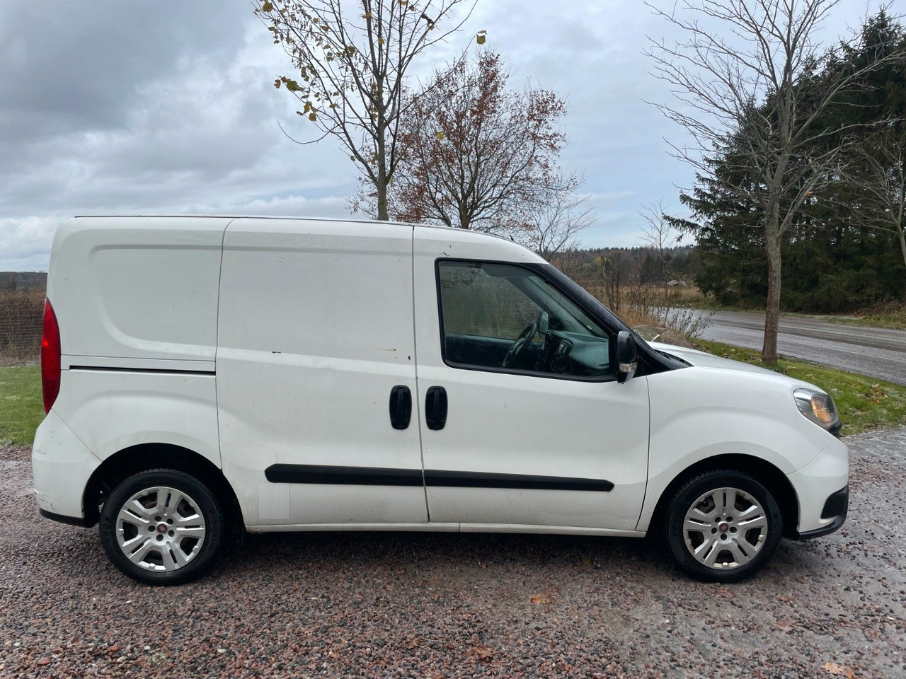 Fiat Doblo Doblò Basis Kasten 1.3 diesel - Kombi: obrázok 5 Fiat Doblo Doblò Basis Kasten 1.3 diesel - Kombi: obrázok 5