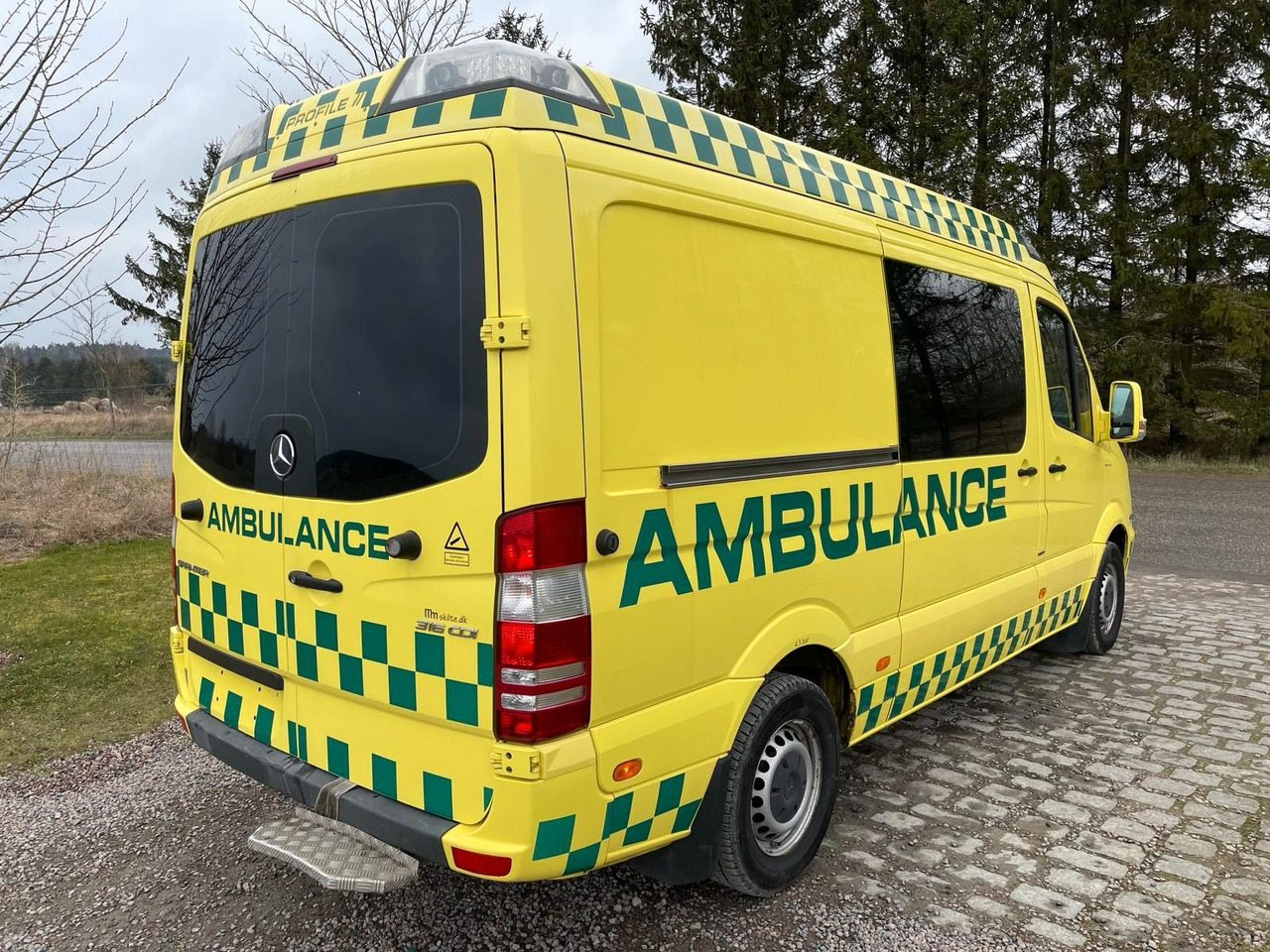 Mercedes-Benz Sprinter 316 CDI Aut *14 000 € netto - Sanitka: obrázok 5 Mercedes-Benz Sprinter 316 CDI Aut *14 000 € netto - Sanitka: obrázok 5