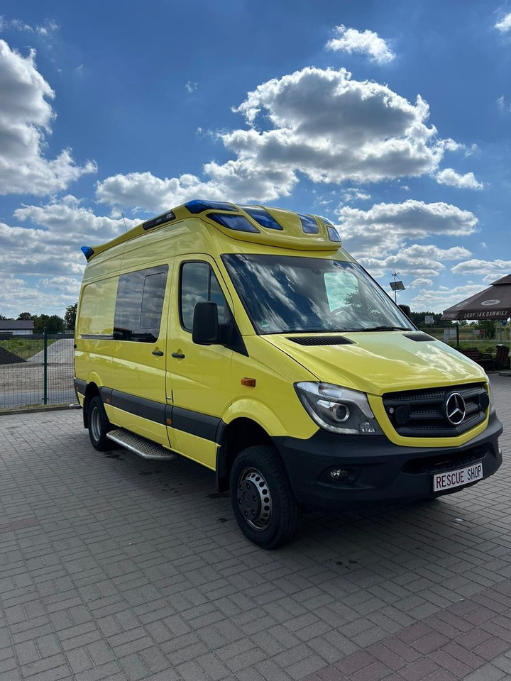 Mercedes-Benz Sprinter 519 CDI 4X4 **Ambulace** - Mikrobus: obrázok 1 Mercedes-Benz Sprinter 519 CDI 4X4 **Ambulace** - Mikrobus: obrázok 1