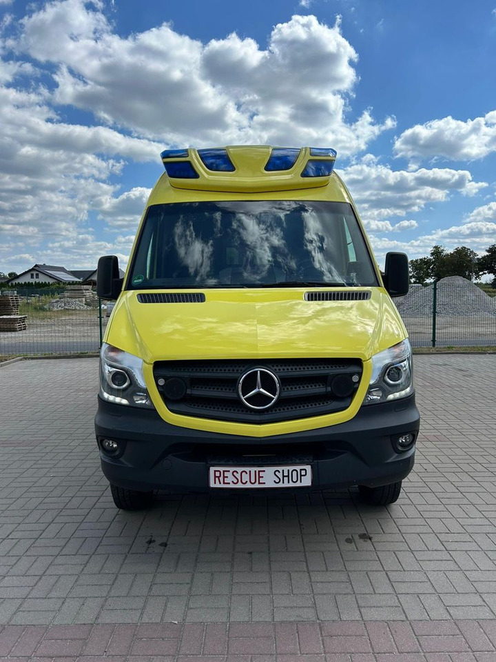 Mercedes-Benz Sprinter 519 CDI 4X4 **Ambulace** - Mikrobus: obrázok 5 Mercedes-Benz Sprinter 519 CDI 4X4 **Ambulace** - Mikrobus: obrázok 5