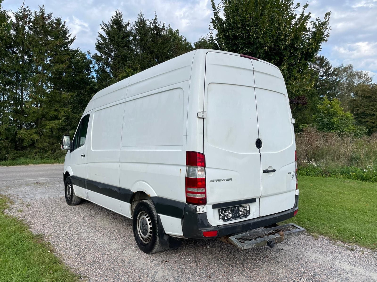 Mercedes-Benz Sprinter II Kasten 216 CDI Lang + Hoch - Malá dodávka: obrázok 4 Mercedes-Benz Sprinter II Kasten 216 CDI Lang + Hoch - Malá dodávka: obrázok 4