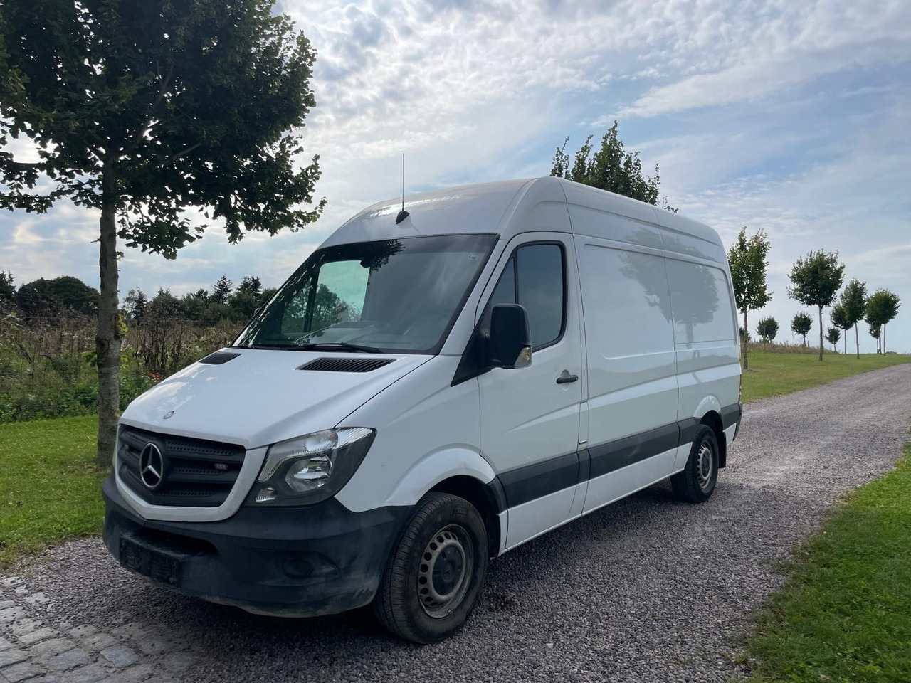 Mercedes-Benz Sprinter II Kasten 216 CDI Lang +Hoch - Malá dodávka: obrázok 2 Mercedes-Benz Sprinter II Kasten 216 CDI Lang +Hoch - Malá dodávka: obrázok 2