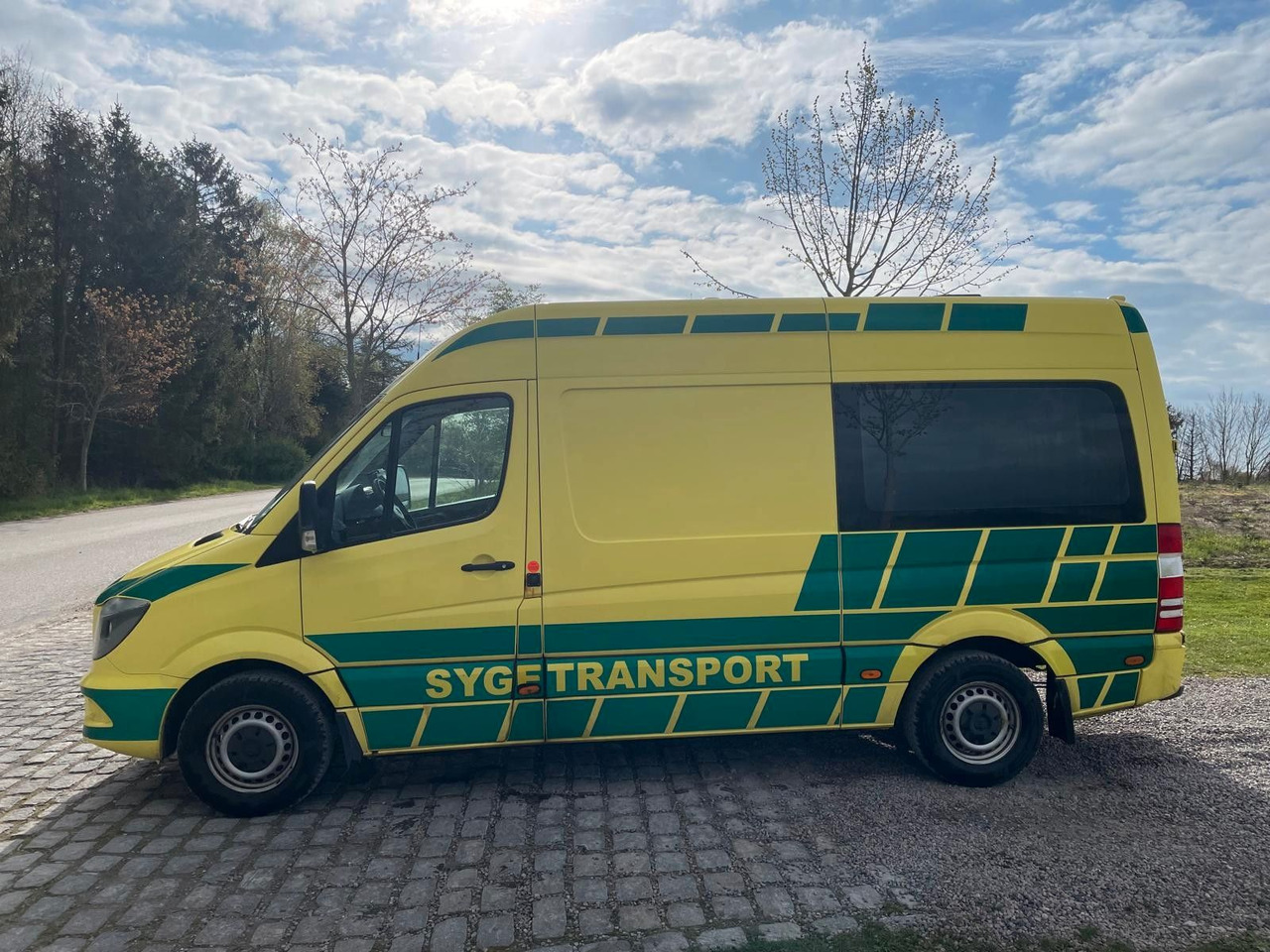 Mercedes-Benz Sprinter II Kasten 316 CDI Ambulance * - Sanitka: obrázok 2 Mercedes-Benz Sprinter II Kasten 316 CDI Ambulance * - Sanitka: obrázok 2