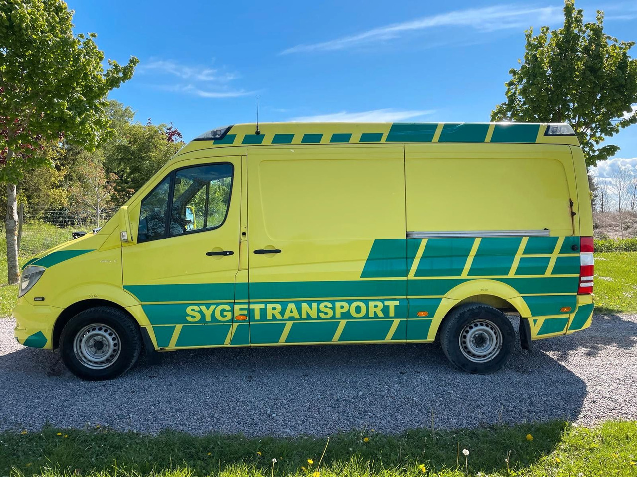 Mercedes-Benz Sprinter II Kasten 316 CDI Aut Ambulance* - Sanitka: obrázok 2 Mercedes-Benz Sprinter II Kasten 316 CDI Aut Ambulance* - Sanitka: obrázok 2