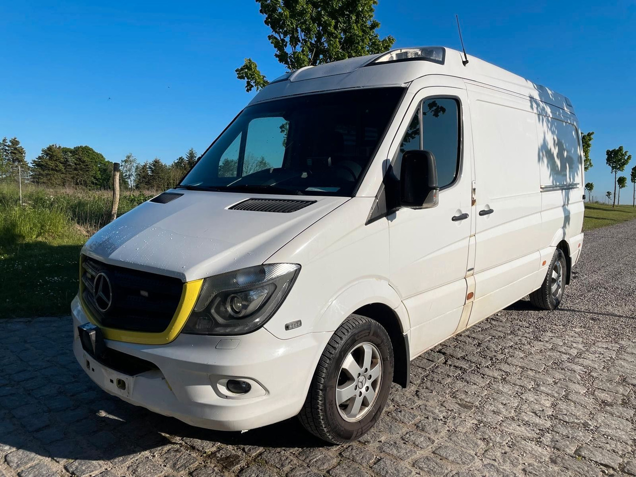Mercedes-Benz Sprinter Kasten 316 CDI Ambulance *7 200 netto* - Sanitka: obrázok 1 Mercedes-Benz Sprinter Kasten 316 CDI Ambulance *7 200 netto* - Sanitka: obrázok 1
