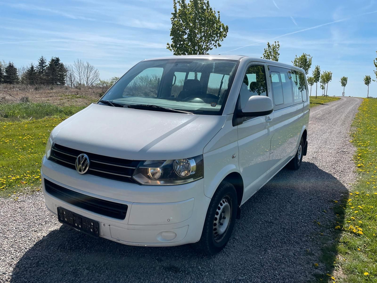 Volkswagen T5 Caravelle 2.0 TDI DSG Comfortline Lang - Mikrobus: obrázok 1 Volkswagen T5 Caravelle 2.0 TDI DSG Comfortline Lang - Mikrobus: obrázok 1