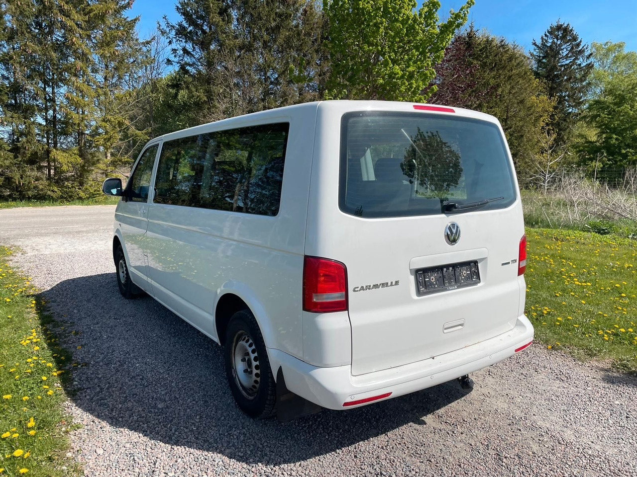 Volkswagen T5 Caravelle 2.0 TDI DSG Comfortline Lang - Mikrobus: obrázok 3 Volkswagen T5 Caravelle 2.0 TDI DSG Comfortline Lang - Mikrobus: obrázok 3