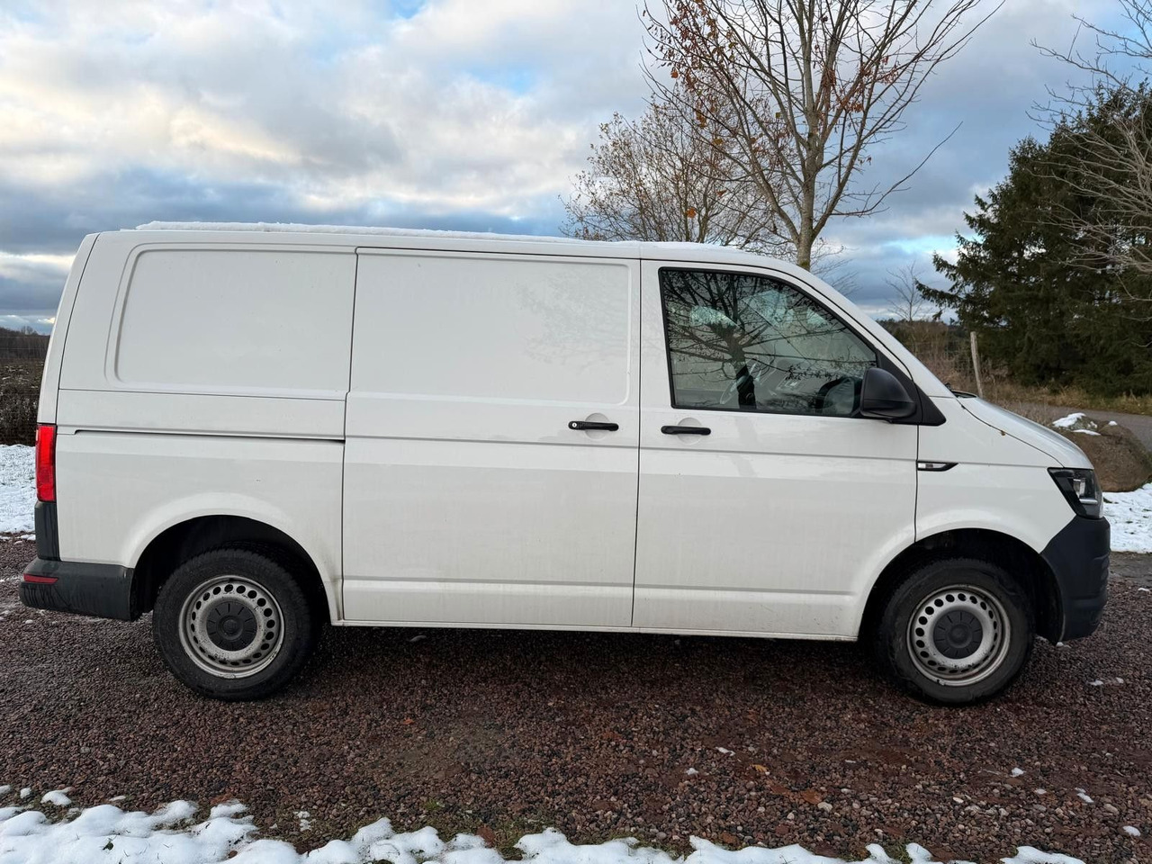 Volkswagen T6 Transporter Kasten Kombi - Mikrobus: obrázok 5 Volkswagen T6 Transporter Kasten Kombi - Mikrobus: obrázok 5