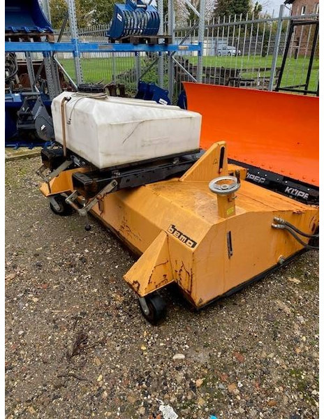 Bema 40 Classic 2050 Kehrbesen 2.200 EUR - Zametač pre Stavebné stroje: obrázok 1 Bema 40 Classic 2050 Kehrbesen 2.200 EUR - Zametač pre Stavebné stroje: obrázok 1