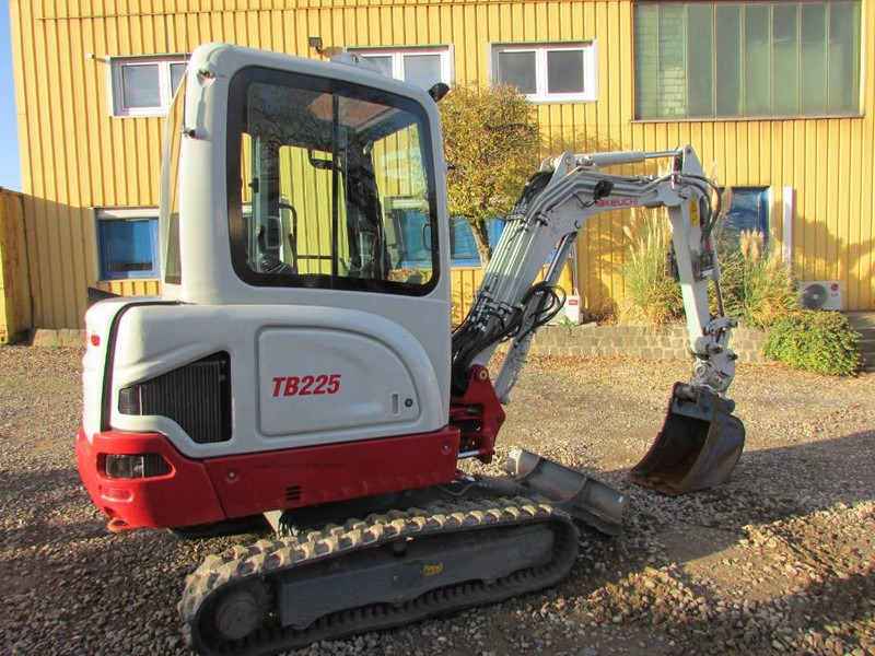 Takeuchi TB 225 V3 Minibagger 30.500 EUR - Mini rýpadlo: obrázok 4 Takeuchi TB 225 V3 Minibagger 30.500 EUR - Mini rýpadlo: obrázok 4