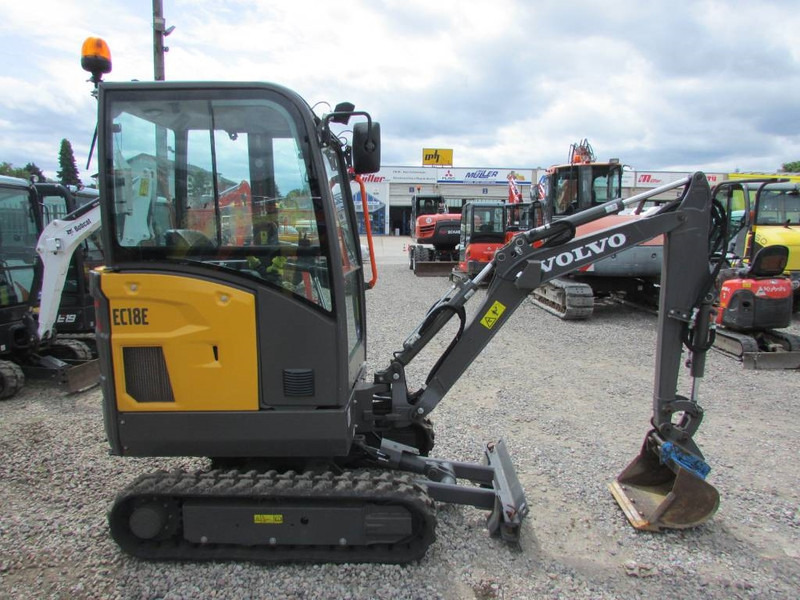 Volvo EC 18 E Minibagger 24.500 EUR - Mini rýpadlo: obrázok 4 Volvo EC 18 E Minibagger 24.500 EUR - Mini rýpadlo: obrázok 4