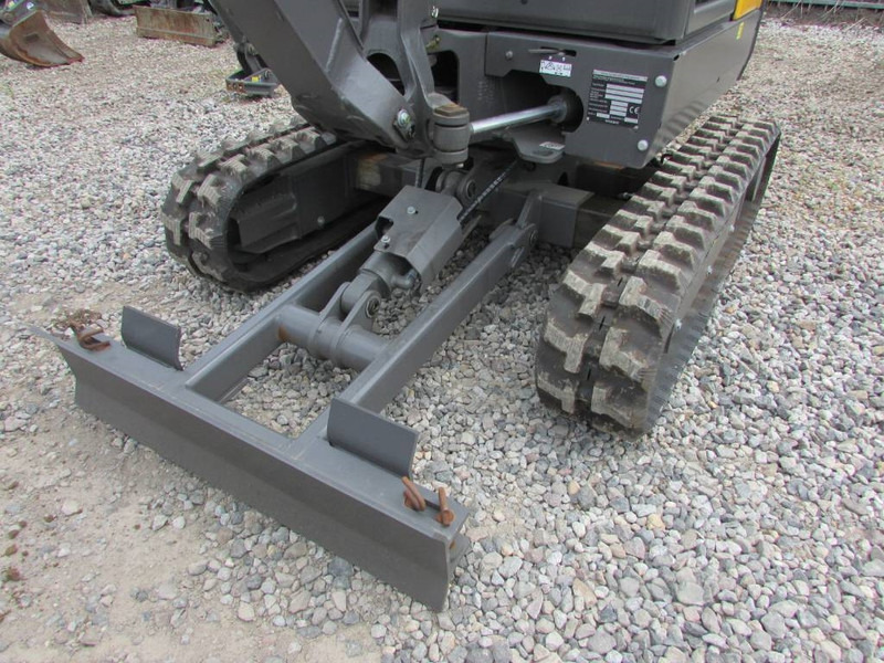 Volvo EC 18 E Minibagger 24.500 EUR - Mini rýpadlo: obrázok 3 Volvo EC 18 E Minibagger 24.500 EUR - Mini rýpadlo: obrázok 3