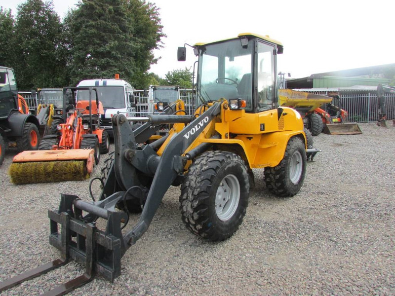 Volvo L 35 B-Z Radlader 16.000 EUR - Kolesový nakladač: obrázok 2 Volvo L 35 B-Z Radlader 16.000 EUR - Kolesový nakladač: obrázok 2