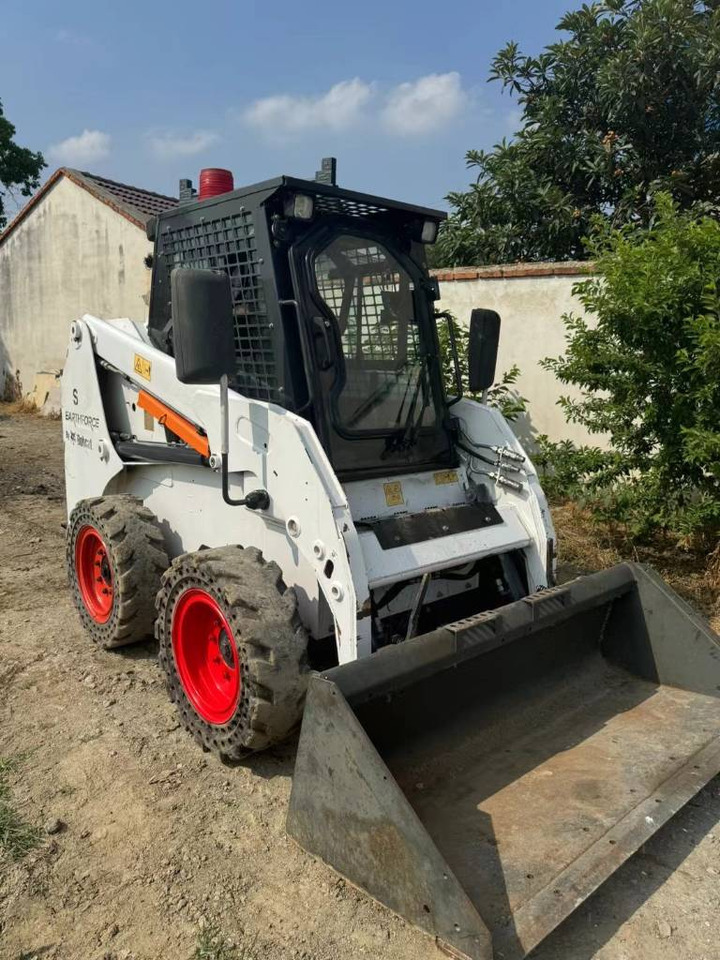 BOBCAT S16 - Šmykom riadený nakladač: obrázok 3 BOBCAT S16 - Šmykom riadený nakladač: obrázok 3