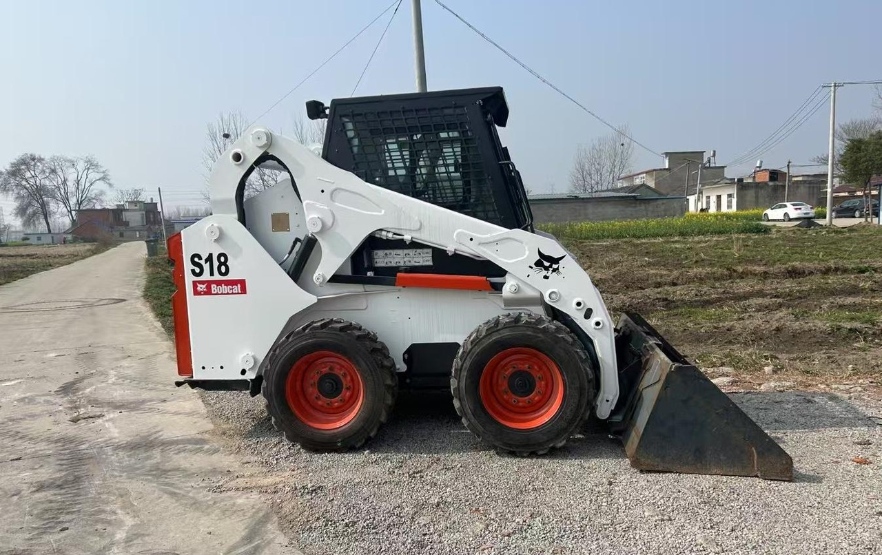 BOBCAT S18 - Šmykom riadený nakladač: obrázok 1 BOBCAT S18 - Šmykom riadený nakladač: obrázok 1