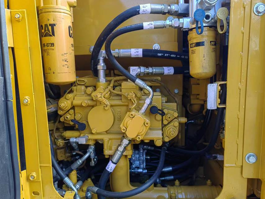 CATERPILLAR 312D2GC - Pásové rýpadlo: obrázok 4 CATERPILLAR 312D2GC - Pásové rýpadlo: obrázok 4