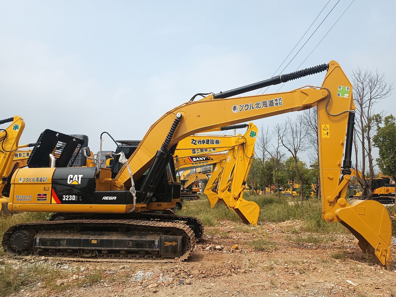 CATERPILLAR 323D2L - Pásové rýpadlo: obrázok 1 CATERPILLAR 323D2L - Pásové rýpadlo: obrázok 1