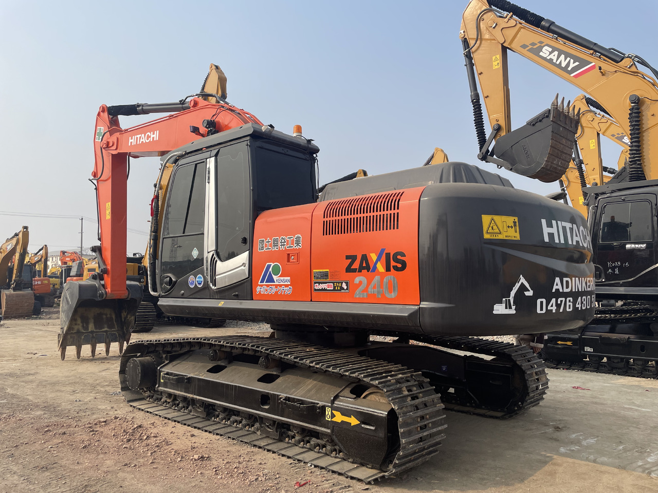 HITACHI ZX240 - Pásové rýpadlo: obrázok 1 HITACHI ZX240 - Pásové rýpadlo: obrázok 1