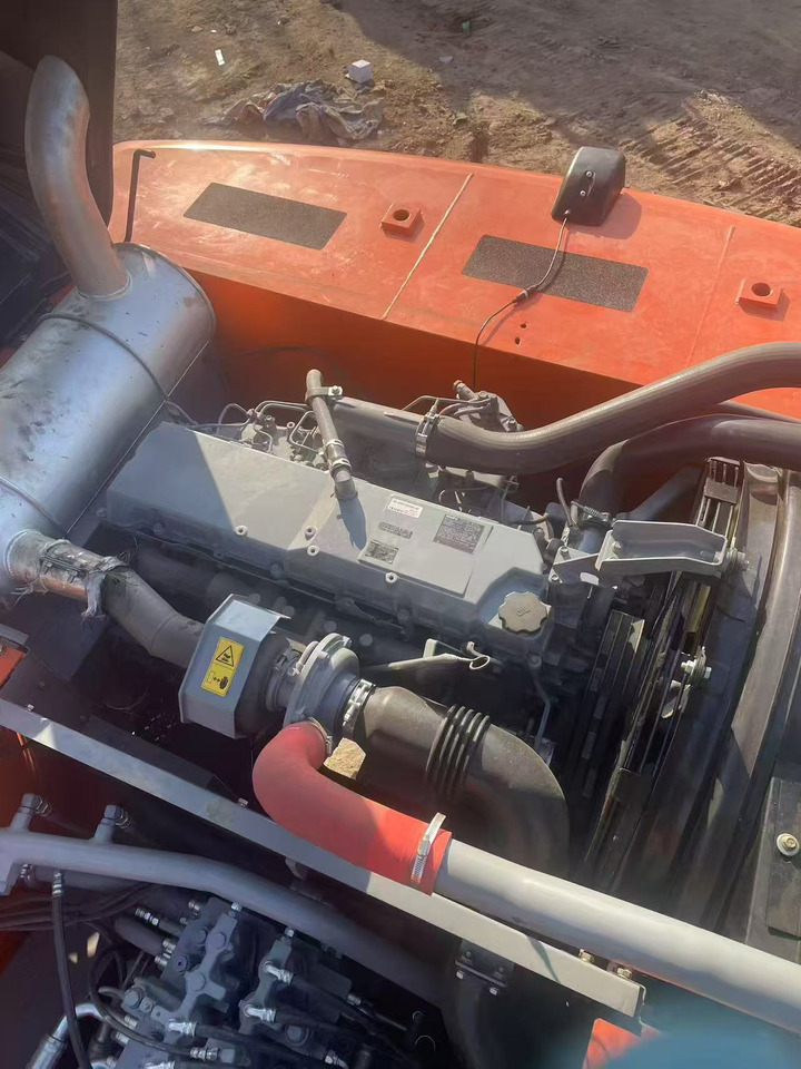 Pásové rýpadlo HITACHI ZX360: obrázok 8 Pásové rýpadlo HITACHI ZX360: obrázok 8