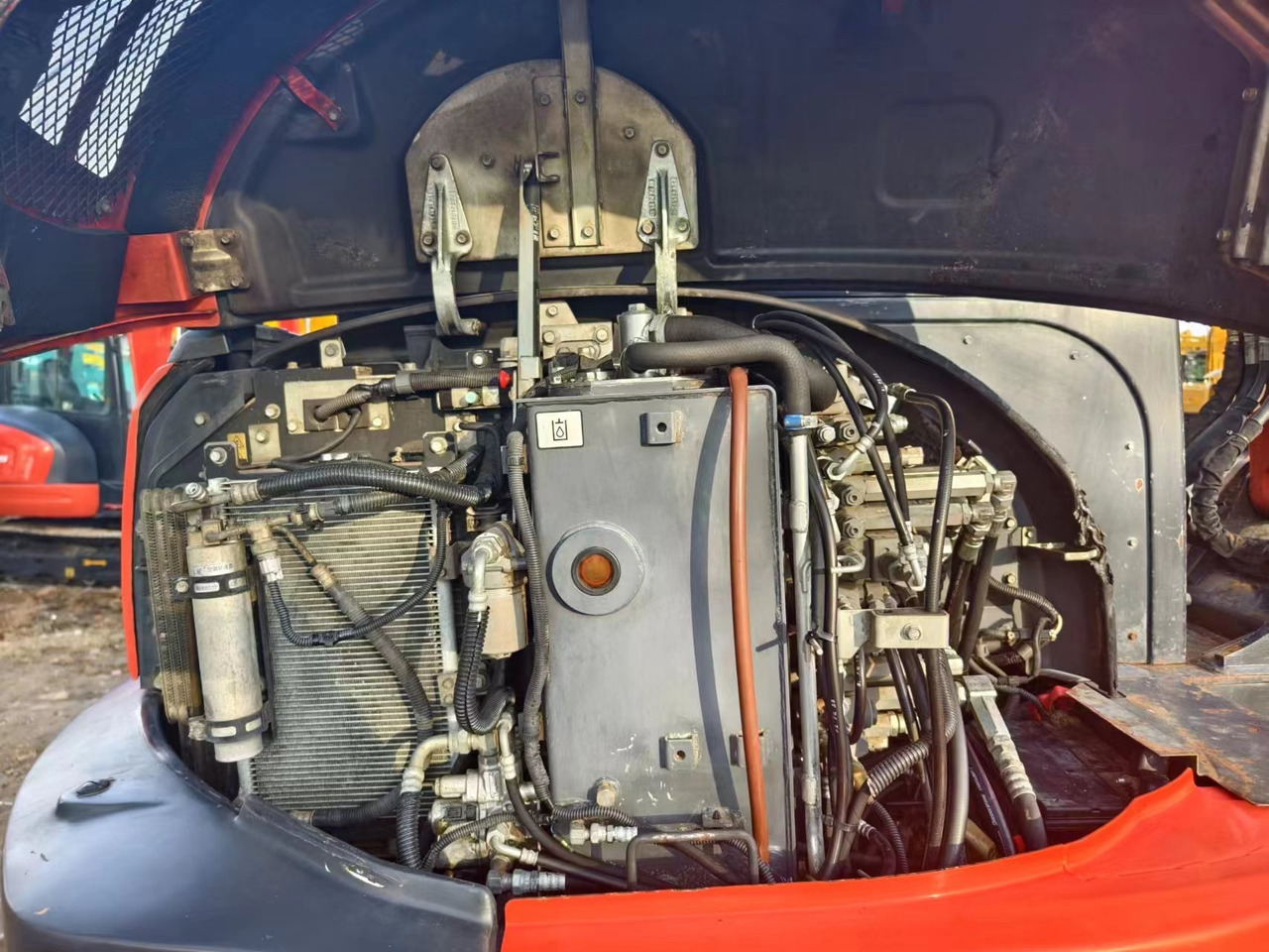 KUBOTA KX 165 - Mini rýpadlo: obrázok 4 KUBOTA KX 165 - Mini rýpadlo: obrázok 4