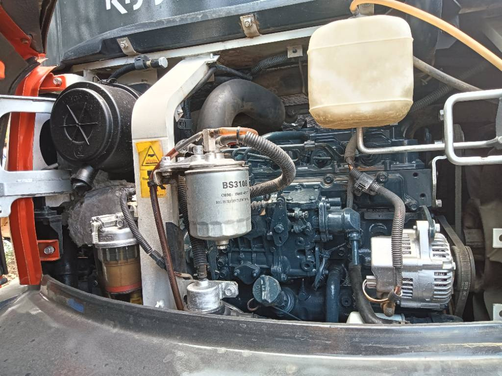 KUBOTA KX 165 - Pásové rýpadlo: obrázok 4 KUBOTA KX 165 - Pásové rýpadlo: obrázok 4