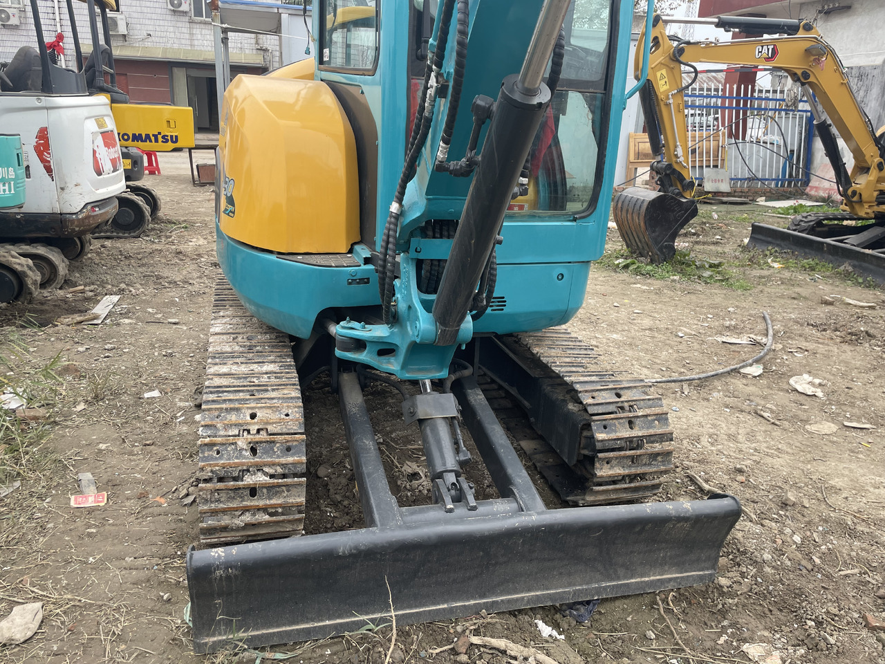 KUBOTA U-30 - Mini rýpadlo: obrázok 4 KUBOTA U-30 - Mini rýpadlo: obrázok 4