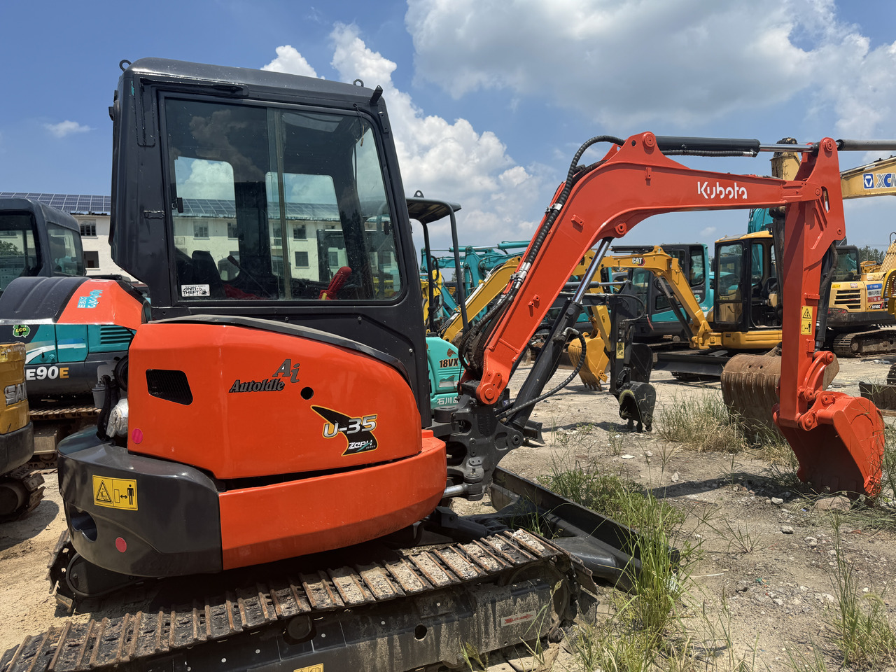 KUBOTA U35-5 - Mini rýpadlo: obrázok 2 KUBOTA U35-5 - Mini rýpadlo: obrázok 2