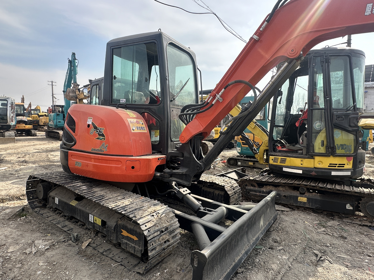KUBOTA U35-5 - Mini rýpadlo: obrázok 2 KUBOTA U35-5 - Mini rýpadlo: obrázok 2