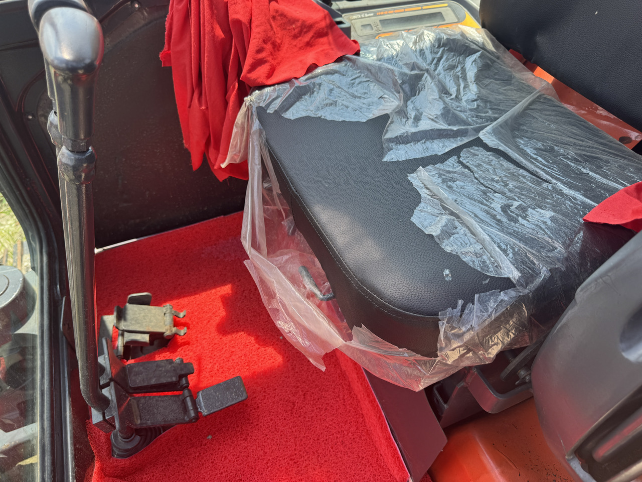 Mini rýpadlo KUBOTA U35-5: obrázok 6