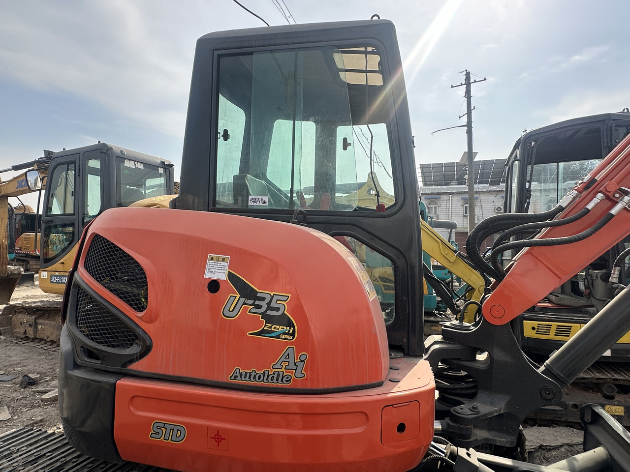 KUBOTA U35-5 - Mini rýpadlo: obrázok 4 KUBOTA U35-5 - Mini rýpadlo: obrázok 4