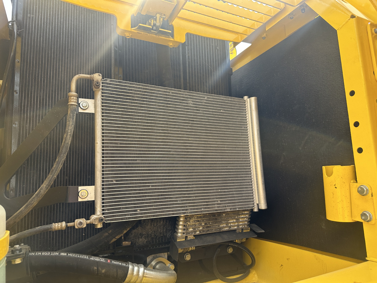 Komatsu PC 240 LC-8 - Pásové rýpadlo: obrázok 4 Komatsu PC 240 LC-8 - Pásové rýpadlo: obrázok 4