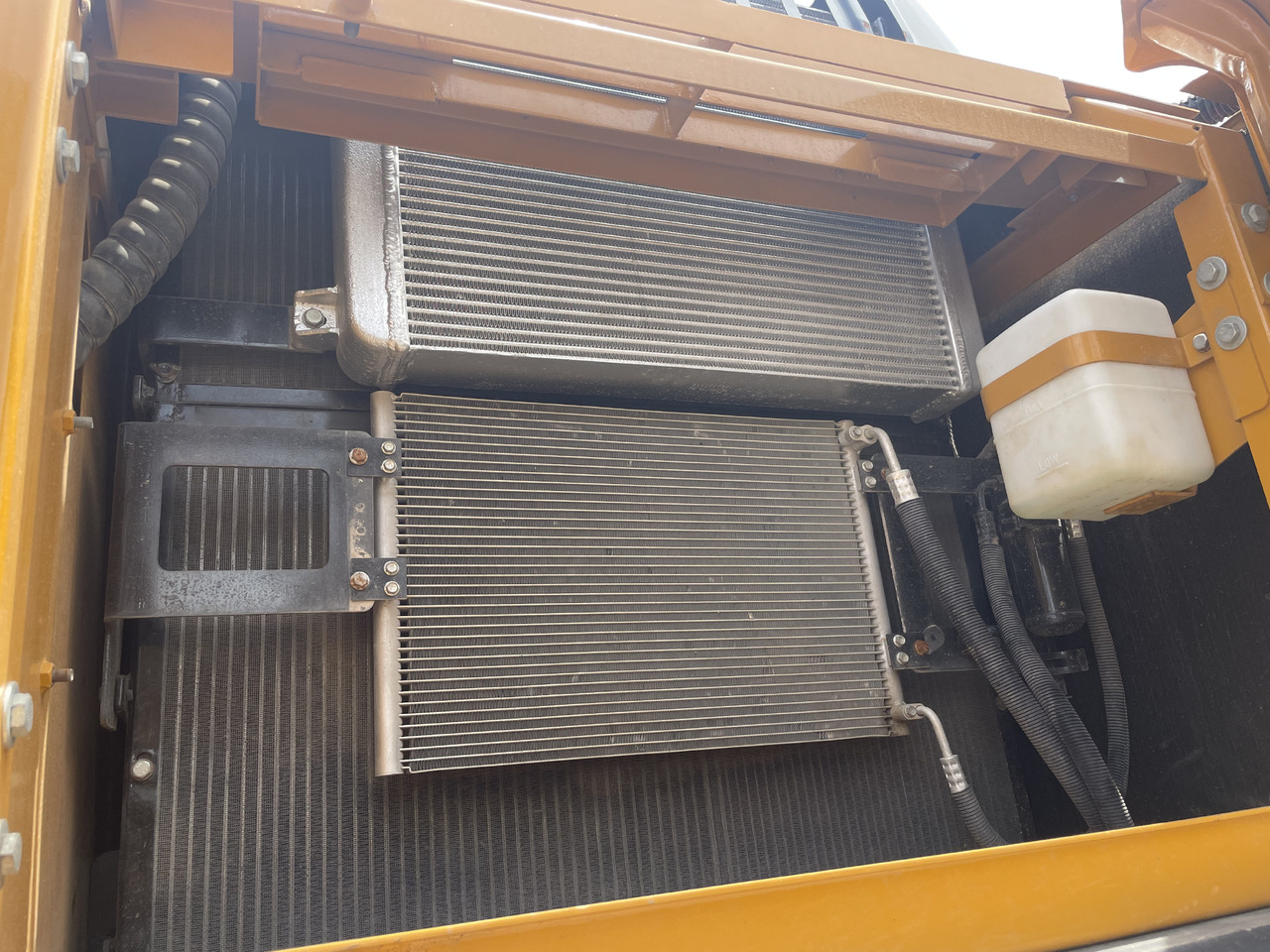 Pásové rýpadlo SANY SY365H: obrázok 8