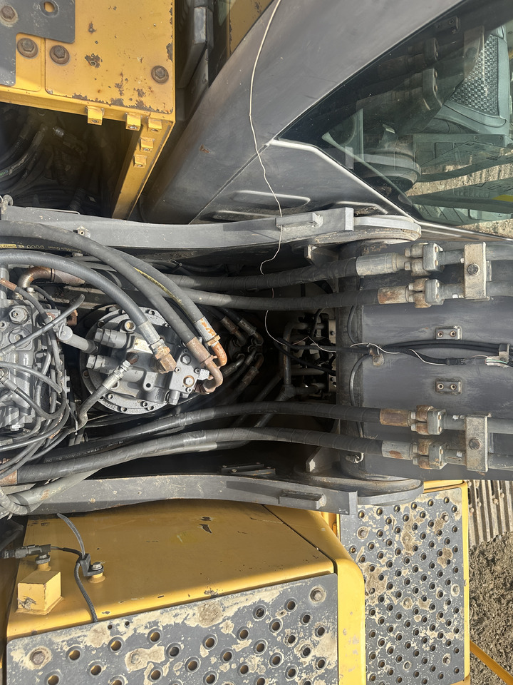 VOLVO EC220D - Pásové rýpadlo: obrázok 4 VOLVO EC220D - Pásové rýpadlo: obrázok 4