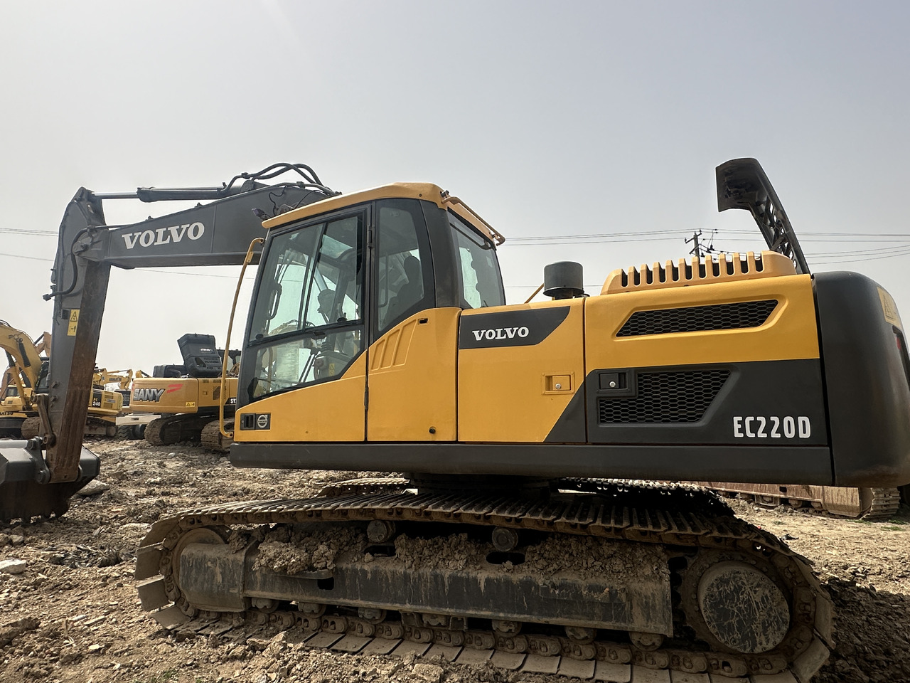 VOLVO EC220D - Pásové rýpadlo: obrázok 1 VOLVO EC220D - Pásové rýpadlo: obrázok 1