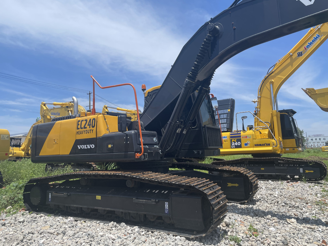 VOLVO EC240 - Pásové rýpadlo: obrázok 3 VOLVO EC240 - Pásové rýpadlo: obrázok 3