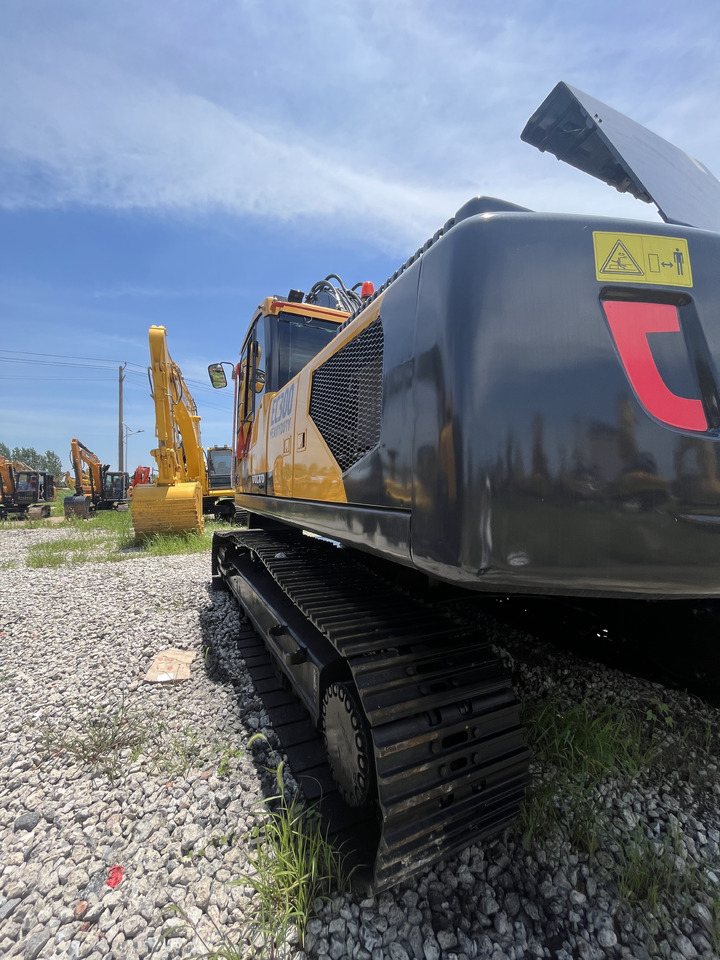 Volvo EC300DL - Pásové rýpadlo: obrázok 4 Volvo EC300DL - Pásové rýpadlo: obrázok 4