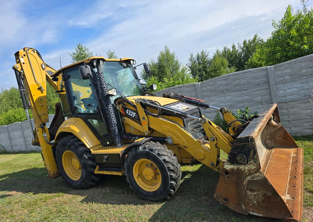 Caterpillar - Rýpadlo-nakladač: obrázok 2 Caterpillar - Rýpadlo-nakladač: obrázok 2