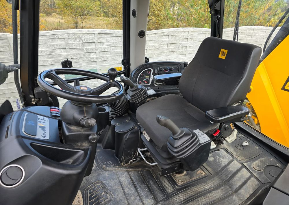 JCB - Rýpadlo-nakladač: obrázok 3 JCB - Rýpadlo-nakladač: obrázok 3