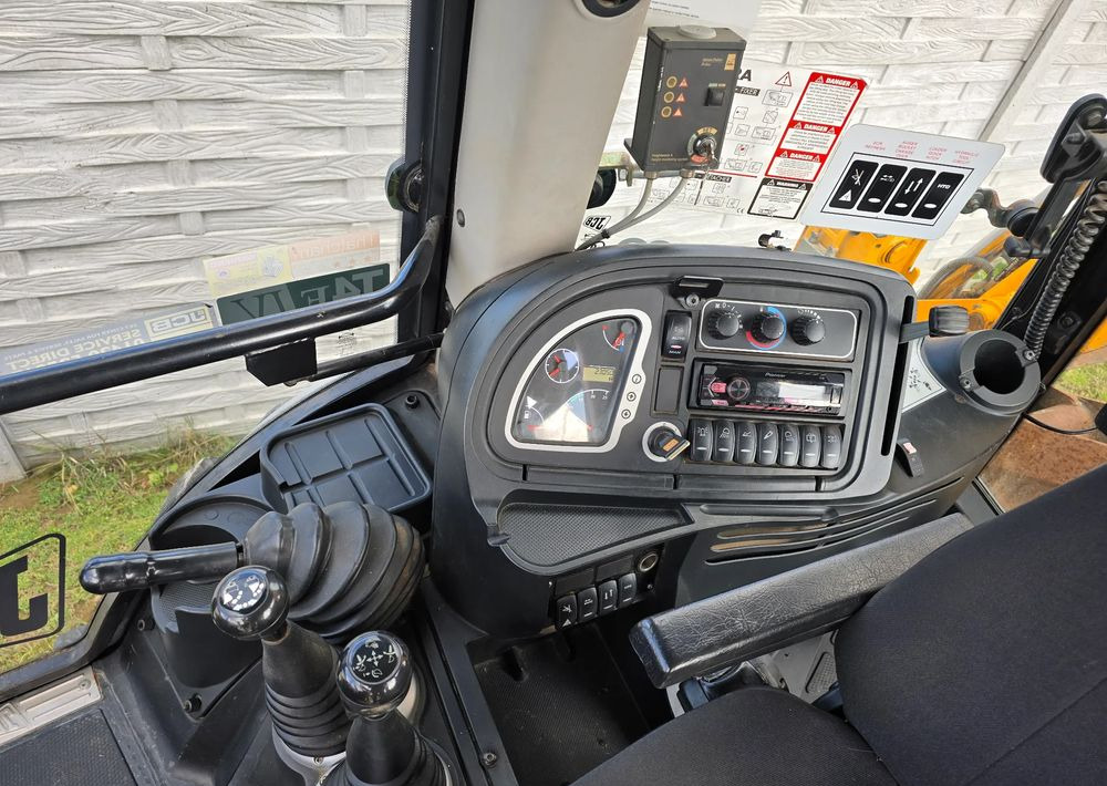 JCB - Rýpadlo-nakladač: obrázok 5 JCB - Rýpadlo-nakladač: obrázok 5