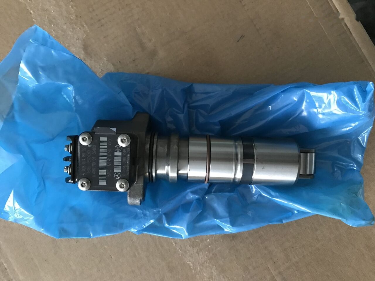 Bosch 2018 0280748802 Mercedes-Benz AXOR-ATEGO-ACTROS truck - Palivové čerpadlo pre Nákladné auto: obrázok 1 Bosch 2018 0280748802 Mercedes-Benz AXOR-ATEGO-ACTROS truck - Palivové čerpadlo pre Nákladné auto: obrázok 1