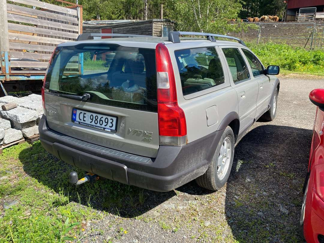 2001 Volvo XC70 EU-GODKJENT (rep.-objekt) - Automobil: obrázok 5 2001 Volvo XC70 EU-GODKJENT (rep.-objekt) - Automobil: obrázok 5