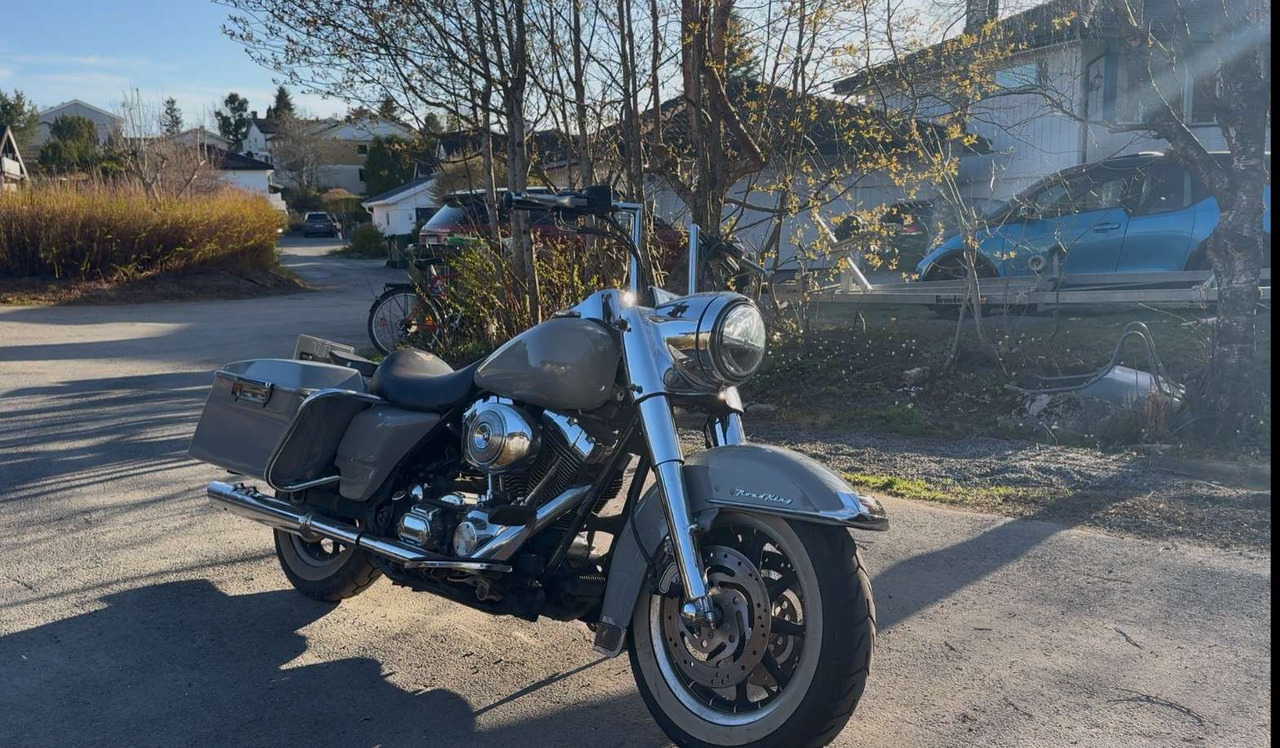 2002 Harley-Davidson FLHRI - Motocykel: obrázok 1 2002 Harley-Davidson FLHRI - Motocykel: obrázok 1