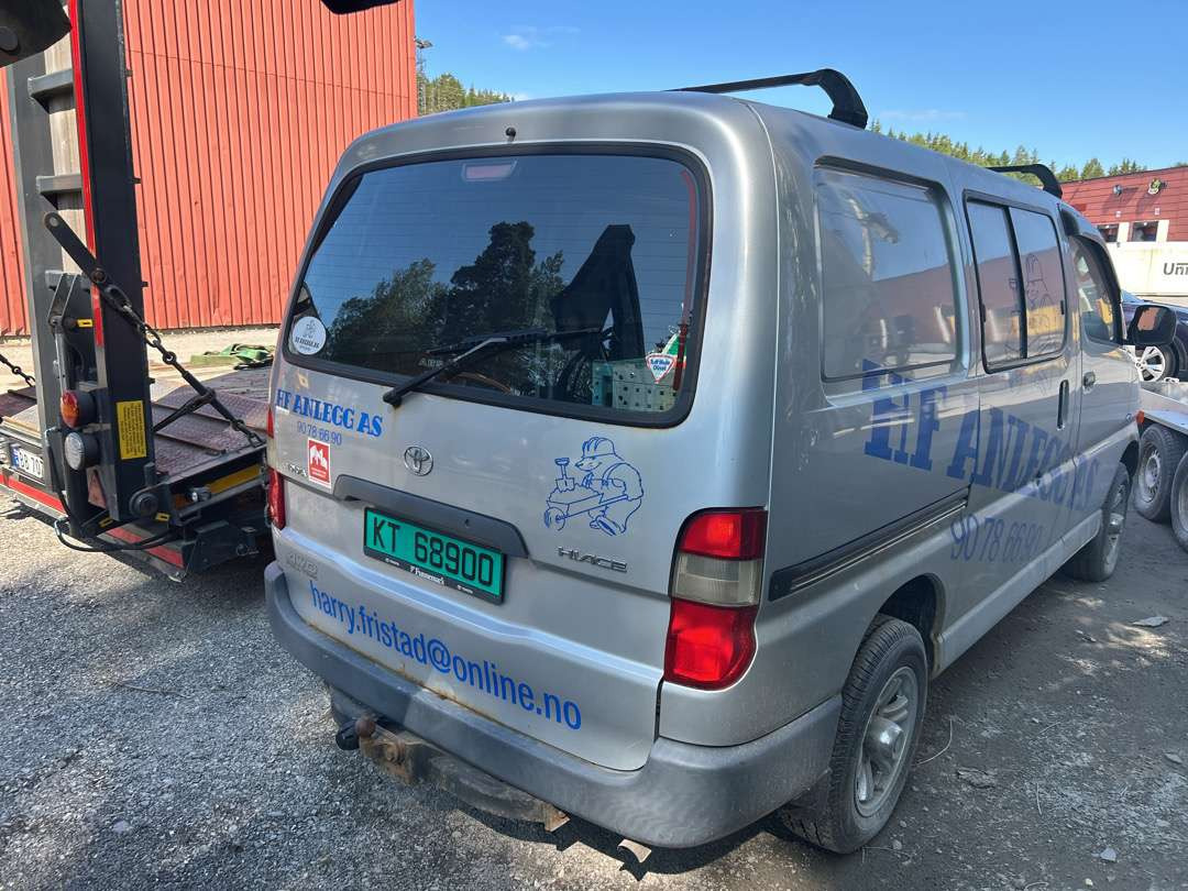 2005 Varebil TOYOTA HIACE 4WD EU-Godkjent - Furgon: obrázok 3 2005 Varebil TOYOTA HIACE 4WD EU-Godkjent - Furgon: obrázok 3