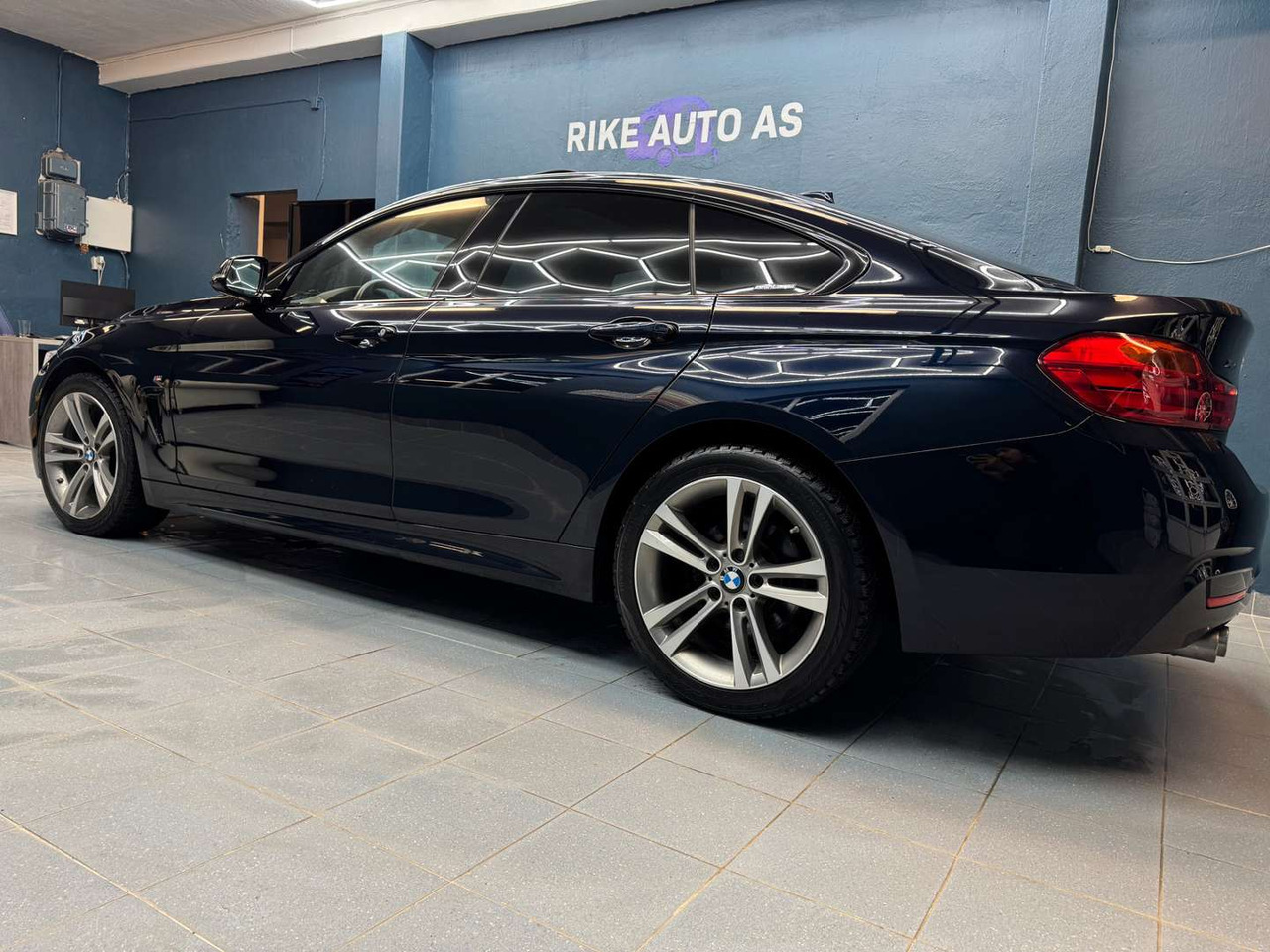 2017 BMW 420d XDrive Grand Coupe M-Sport - Sedan: obrázok 5 2017 BMW 420d XDrive Grand Coupe M-Sport - Sedan: obrázok 5