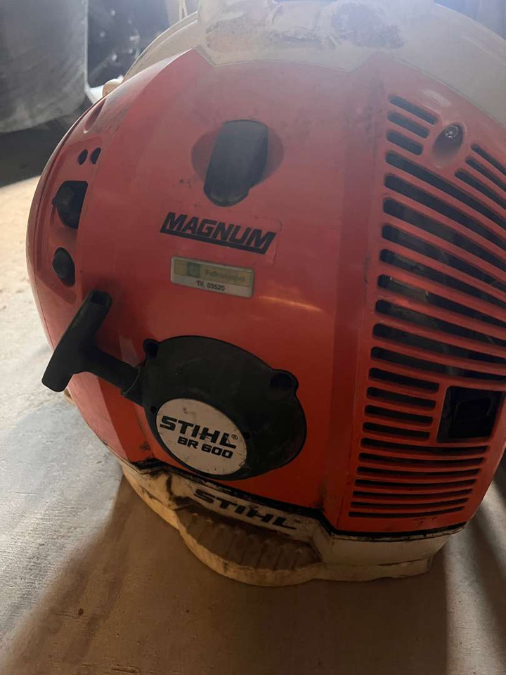 2023 Stihl BR 600 løvblåser - Záhradná technika: obrázok 3 2023 Stihl BR 600 løvblåser - Záhradná technika: obrázok 3