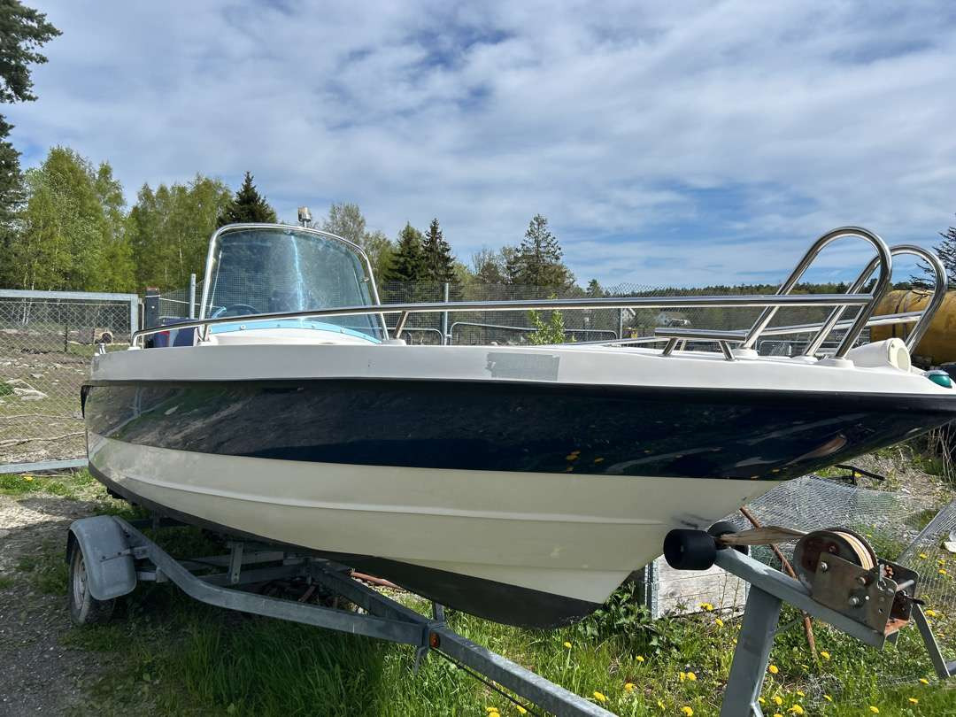 19 fots Båt Viksund Marlin 600 + båtmotor Suzuki 90 Hk - Iné stroje: obrázok 2 19 fots Båt Viksund Marlin 600 + båtmotor Suzuki 90 Hk - Iné stroje: obrázok 2